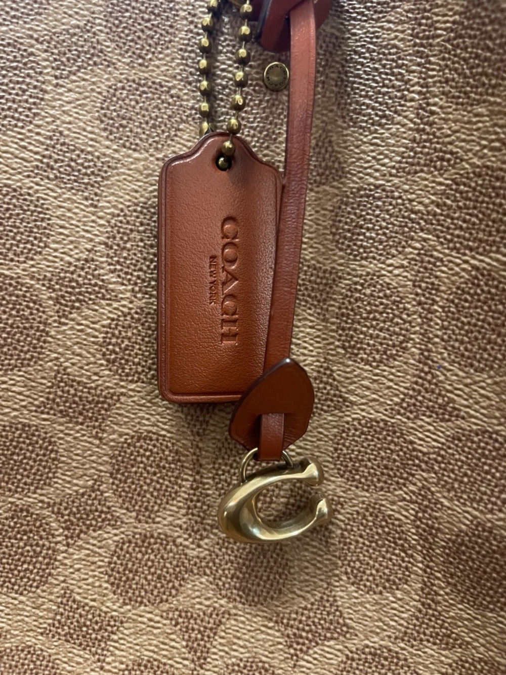 Handbag - Picture 12 of 12